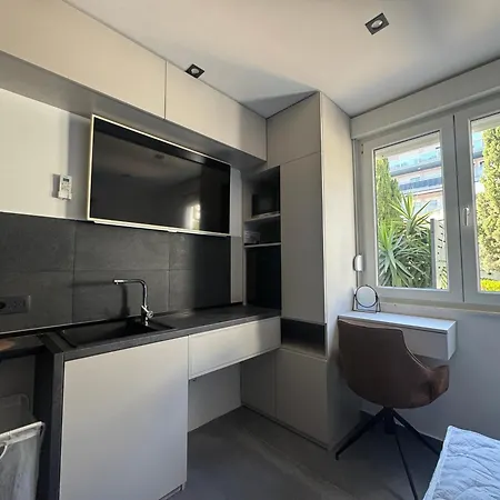 Apartament Lodore Del Mare At Most Beautiful Beach Znjan Split
