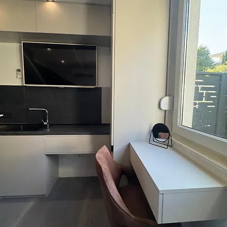 Lodore Del Mare At Most Beautiful Beach Znjan Apartament