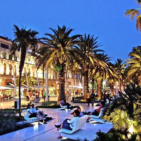 Lodore Del Mare At Beautiful Znjan Split