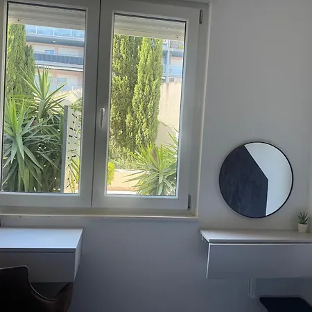 Lodore Del Mare At Beautiful Znjan * ספליט